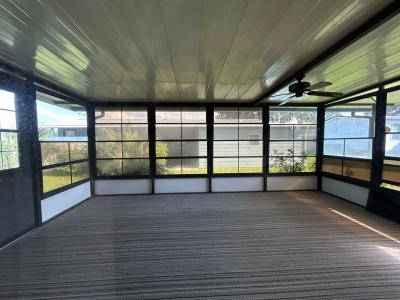 Photo 5 of 11 of home located at 319 Magnolia Drive Fruitland Park, FL 34731