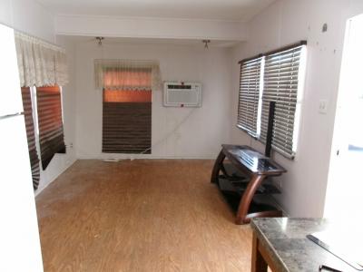 Photo 3 of 8 of home located at 2701 34th St N Lot #518 Saint Petersburg, FL 33713