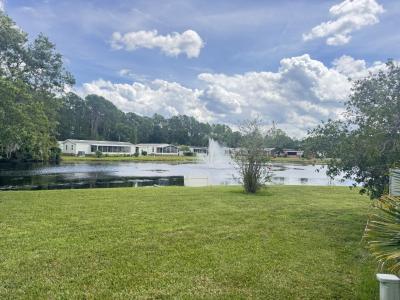 Photo 3 of 13 of home located at 1567 SE Lake Evelyn Ave Lot #180 Crystal River, FL 34429
