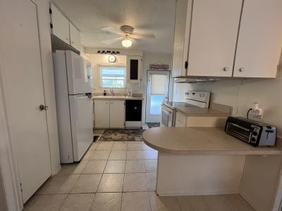 Photo 3 of 28 of home located at 79 Violet Lane Lakeland, FL 33815