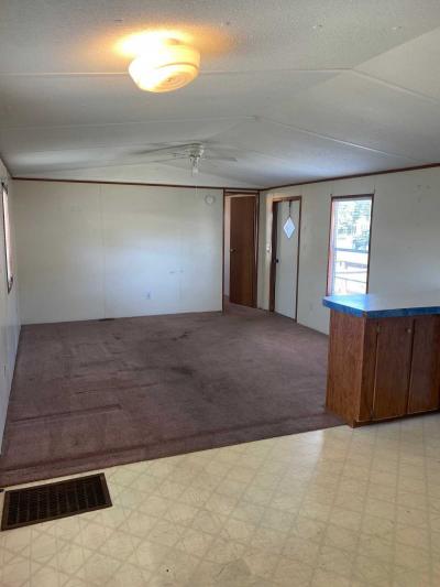 Photo 3 of 7 of home located at 5816 SW Archer Rd Gainesville, FL 32608