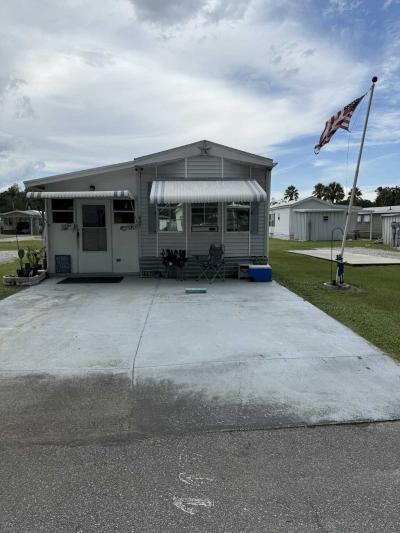 Mobile Home at 3331 Gall Blvd, Lot 447 Zephyrhills, FL 33541