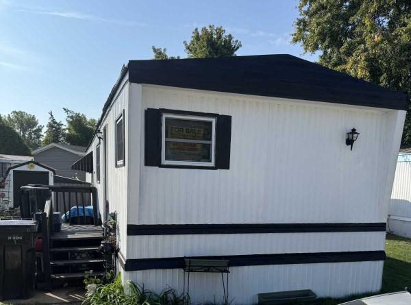 1979 Schult Mobile Home For Sale