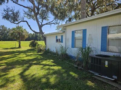 Photo 3 of 19 of home located at 9705 Hickory Hollow Rd Lot 15 Leesburg, FL 34788