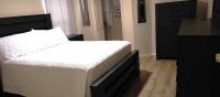 1987 Barrington Mobile Home