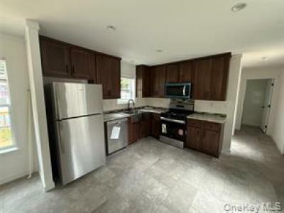 Photo 3 of 18 of home located at 128 Forest Park Wallkill, NY 12589