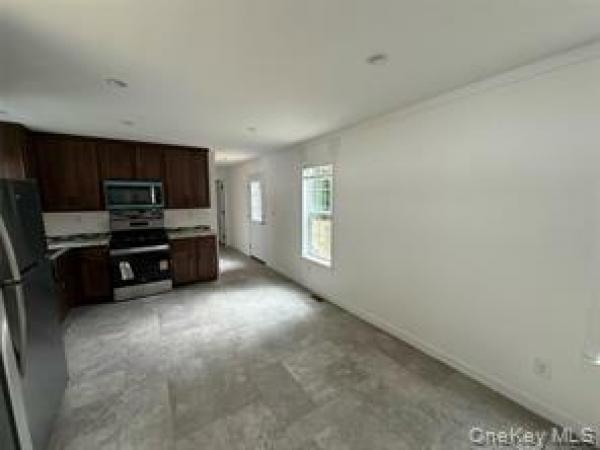 2025 Champion  L-101 Mobile Home