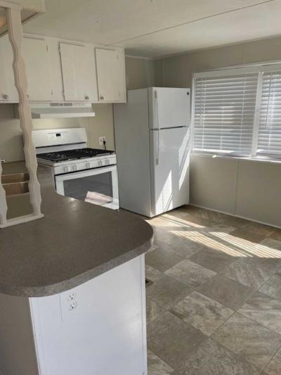 Photo 3 of 10 of home located at 22030 Duvalle #253 Romulus, MI 48174