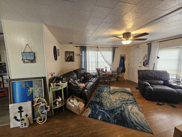 RIVI Mobile Home For Sale