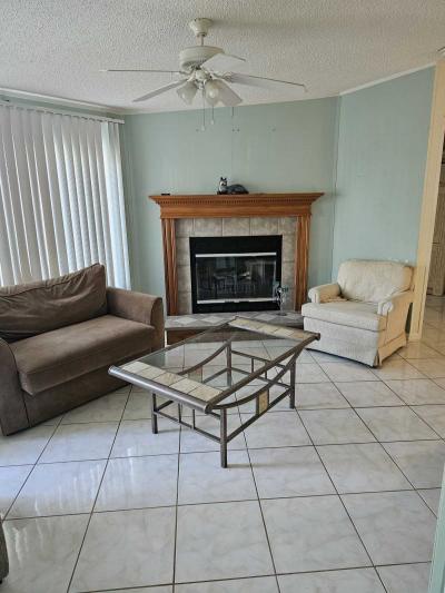Photo 3 of 15 of home located at 219 Camino Del Rio Port St Lucie, FL 34952