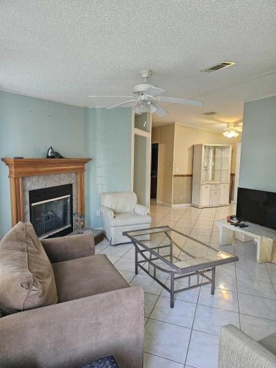 Photo 4 of 15 of home located at 219 Camino Del Rio Port St Lucie, FL 34952