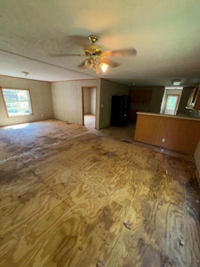 Photo 2 of 8 of home located at 4372 Foster Hollow R Huntington, WV 25701