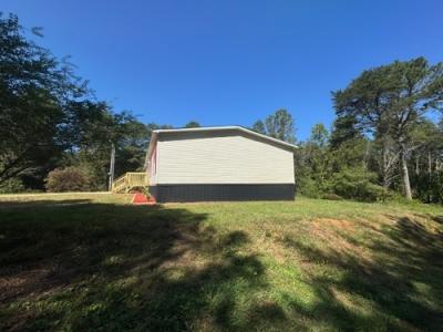 Photo 4 of 22 of home located at 236 Wash Wilson Rd Blue Ridge, GA 30513