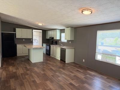 Photo 2 of 12 of home located at 1656 County Road 3479A Cleveland, TX 77327