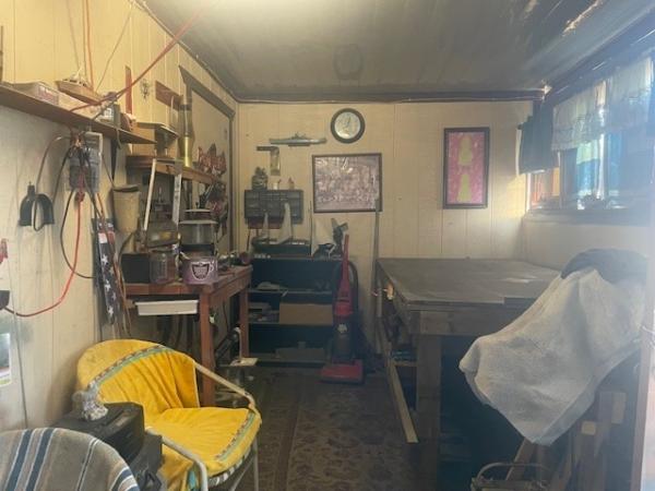 1982 Cavco Manufactured Home