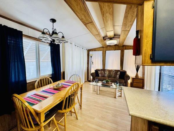 1984 Villa Manufactured Home