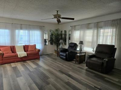 Photo 2 of 9 of home located at 214 48th Ave. Dr. West Bradenton, FL 34207