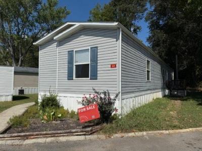 Mobile Home at 7204 Larkspur Ln Lot #68 Powell, TN 37849