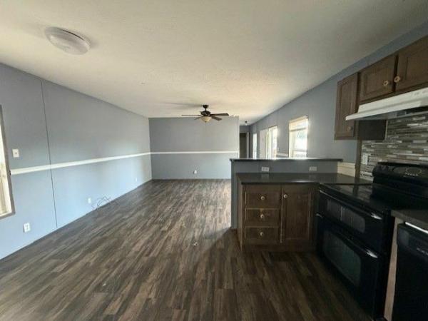 2017 22B Mobile Home