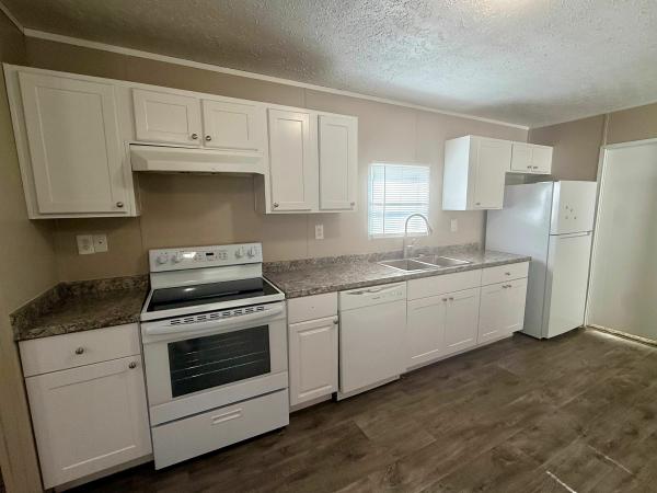 2007 Clayton Homes Inc Mobile Home For Sale