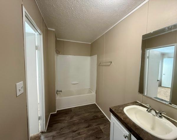 2007 Clayton Homes Inc Waycross Mobile Home