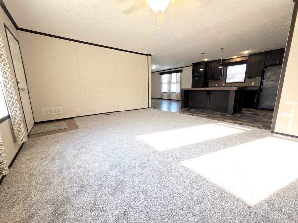 2020 5628-732 95PLH28563AH20 Mobile Home