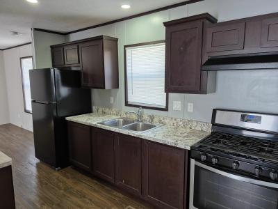 Mobile Home at 221 Massachusetts Ave Lot 221Ma Elyria, OH 44035