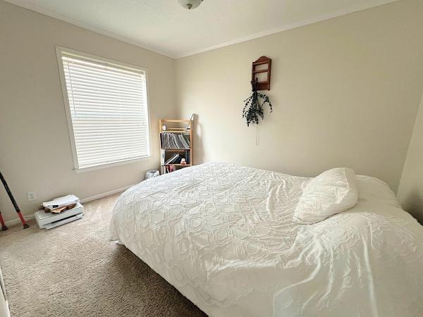 2004 Commander Mobile Home
