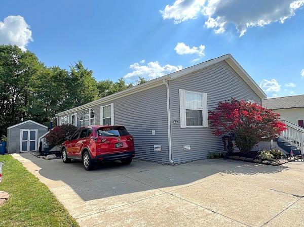 2004 Commander Mobile Home