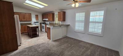Photo 4 of 16 of home located at 4300 Sandbrook Way Bakersfield, CA 93301