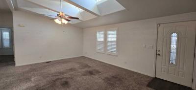 Photo 2 of 16 of home located at 4300 Sandbrook Way Bakersfield, CA 93301