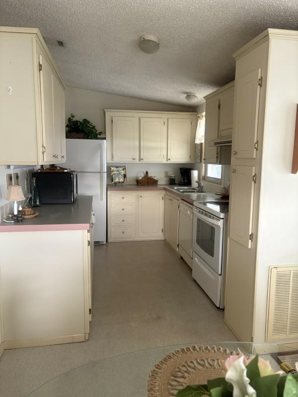 1989 Barr Mobile Home For Sale