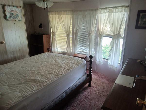 1985 Manufactured Home
