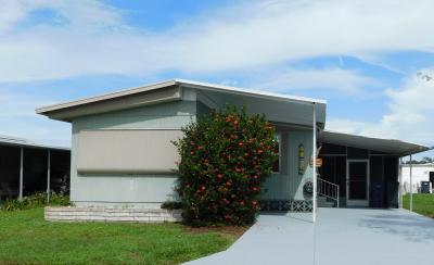 Mobile Home at 6413 Maui Drive Bradenton, FL 34207
