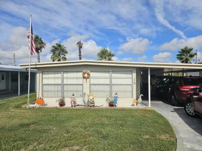 Photo 1 of 20 of home located at 16 Hilly Way Fruitland Park, FL 34731