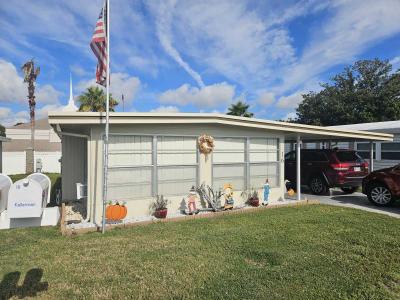 Photo 2 of 20 of home located at 16 Hilly Way Fruitland Park, FL 34731