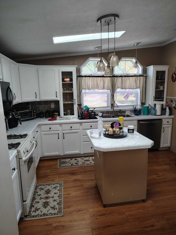 2008 Pine Grove Tamerack Mobile Home