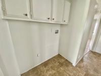 1981 SCHU HS Mobile Home