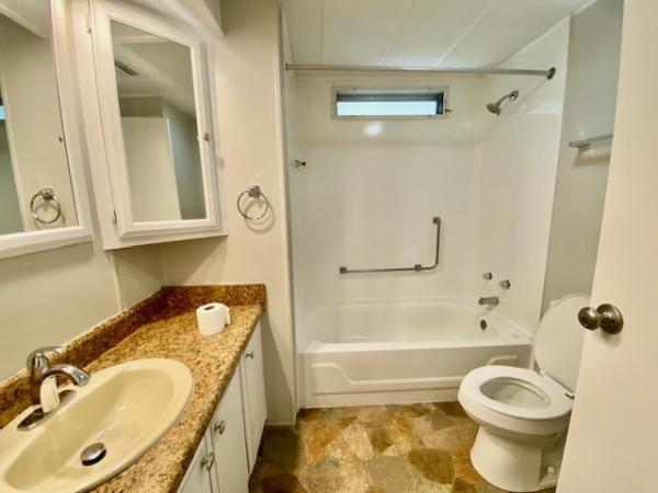 1981 SCHU HS Mobile Home