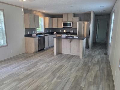Photo 3 of 8 of home located at 109 Mulberry Morton, IL 61550