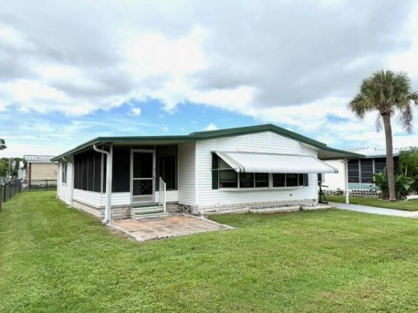 Photo 1 of 2 of home located at 1071 Donegan Rd, Lot 485 Largo, FL 33771