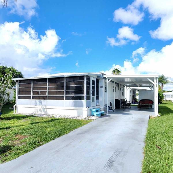 1975  Mobile Home For Sale