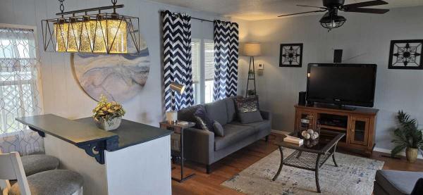 1979 2Br/1.5BA Mobile Home