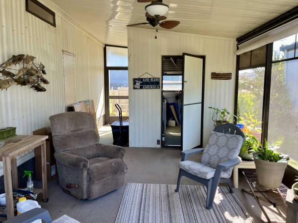 1983 Schu Manufactured Home