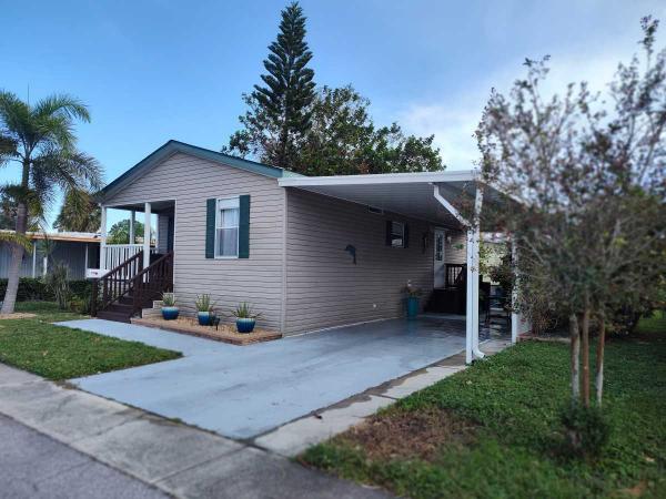 2011  Mobile Home For Sale