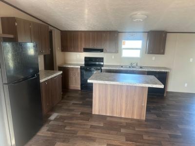 Photo 4 of 12 of home located at 9404 SE 90th Street Geronimo, OK 73543