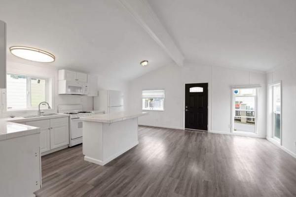 1988 Bay Manufactured Home