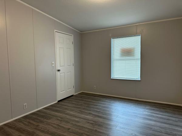 2004 HMMT Mobile Home For Sale