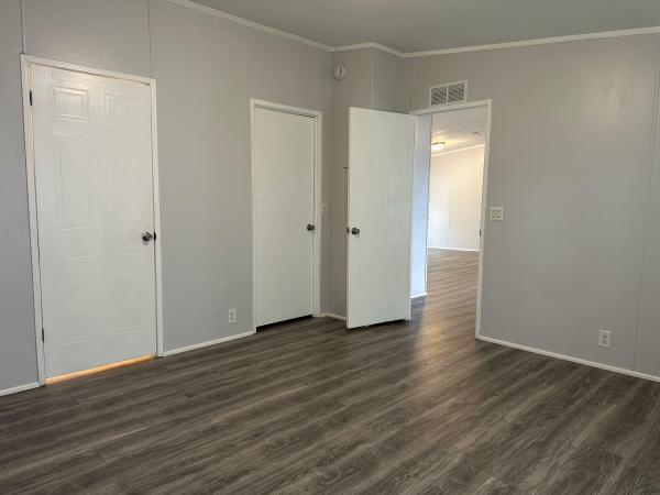 2004 HMMT 51 Mobile Home