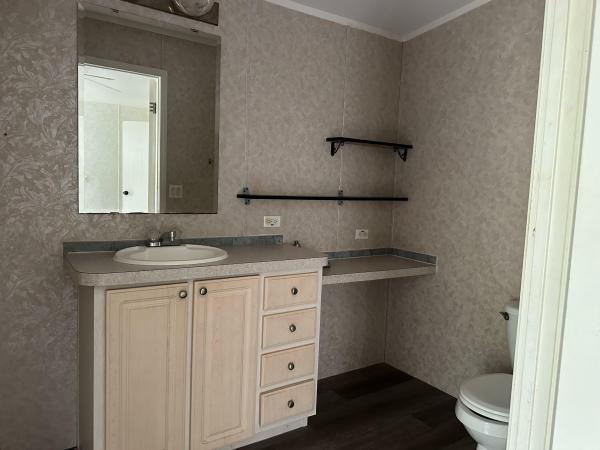 2005 Homes of Merit HS Mobile Home